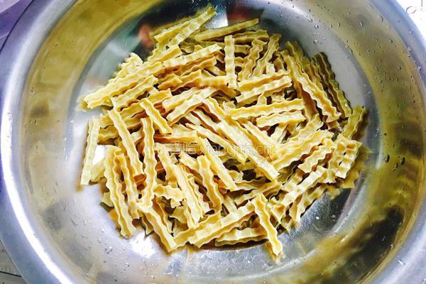 茴香炒荞丝的做法图解4