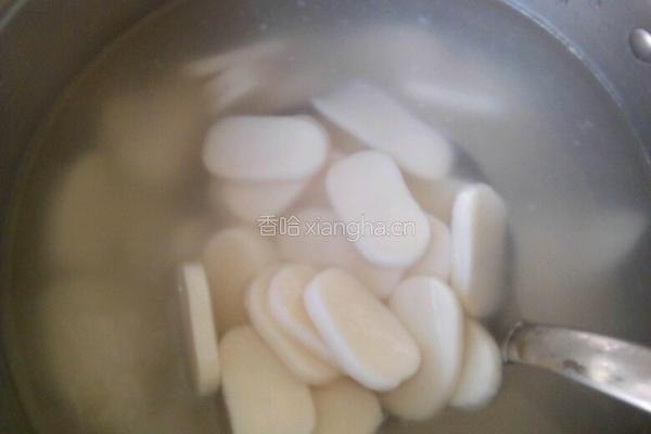 家常菜晚饭炒白果的做法图解3