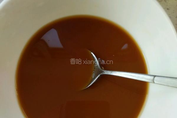 糖醋黄瓜条的做法图解3