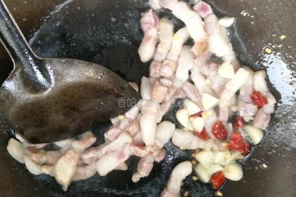 空心菜梗炒肉的做法图解3
