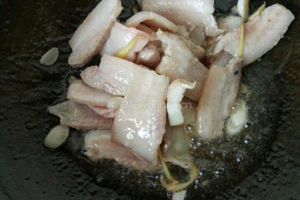 香菇炒肉的做法图解3