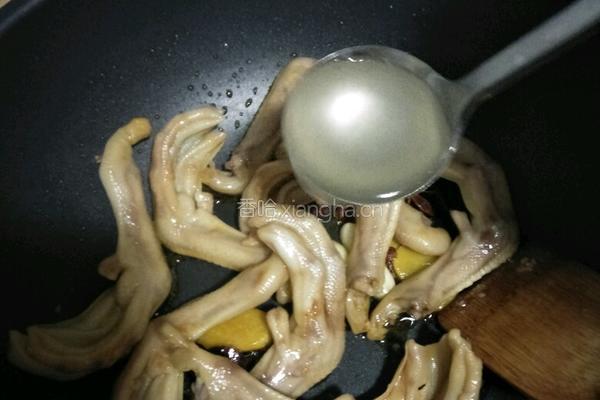 卤鸭掌的做法图解7