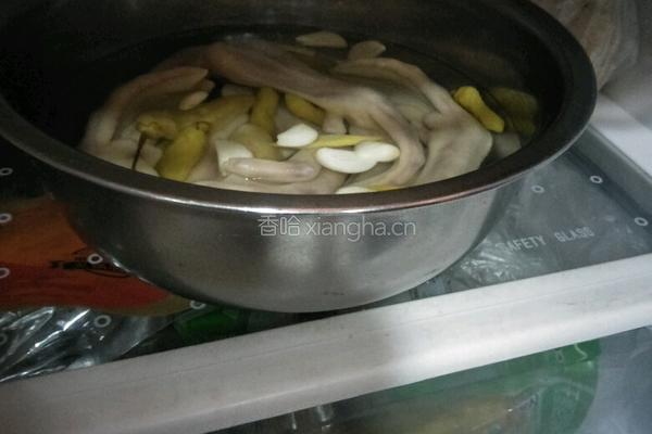 泡鸭爪的做法图解8