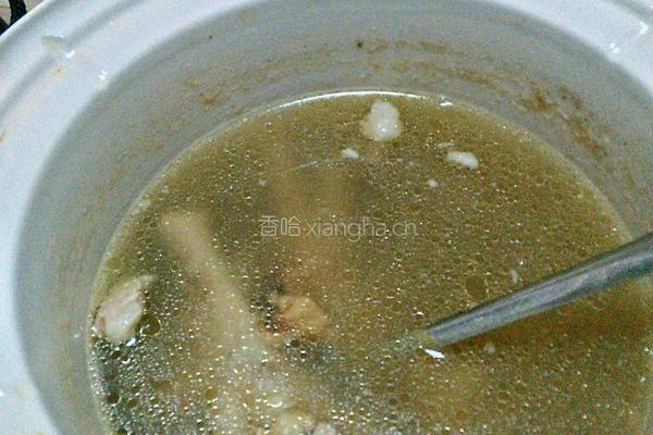 花胶炖鸡脚的做法图解4