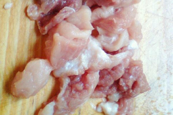 榨菜炒肉丝的做法图解2