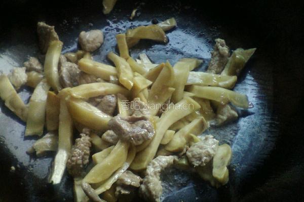 榨菜炒肉丝的做法图解4