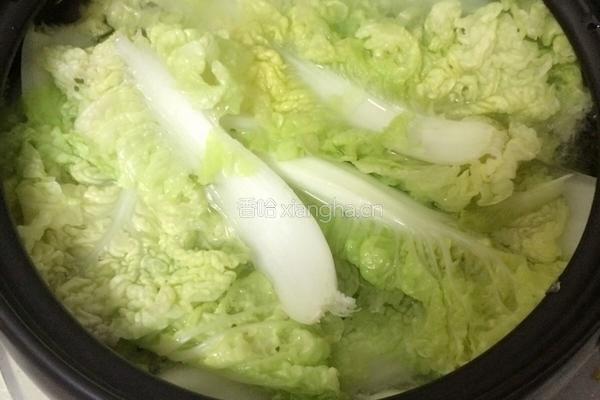 白菜杂烩汤的做法图解3