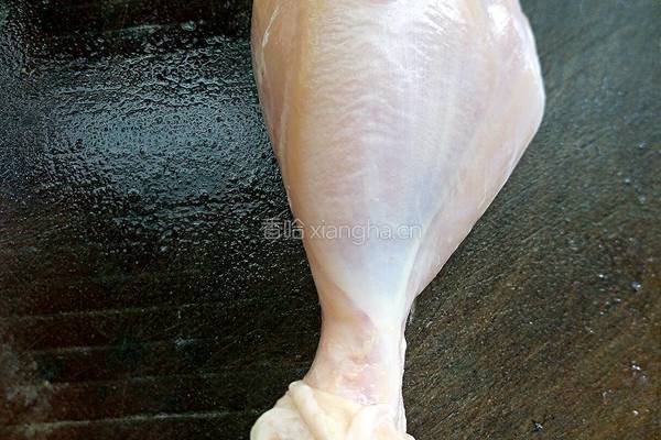 两丝炒鸡肉的做法图解4