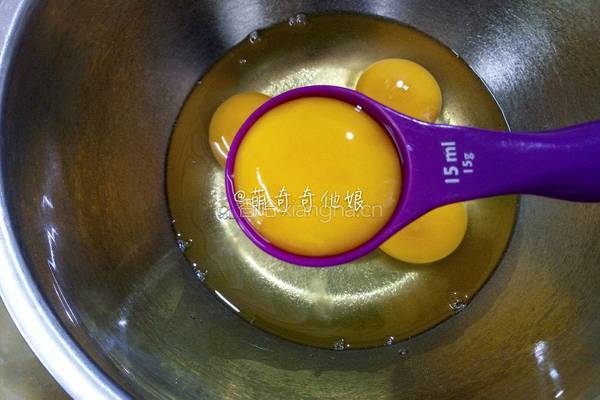 葱香肉松蛋糕卷的做法图解7