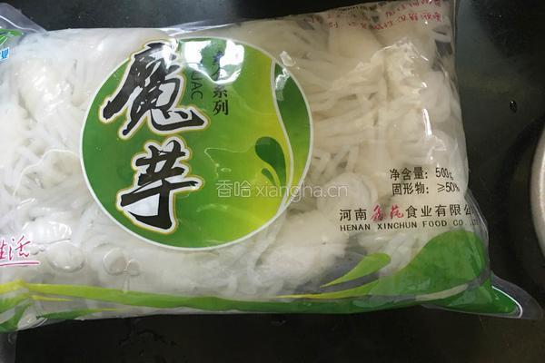 黑木耳拌魔芋结的做法图解4
