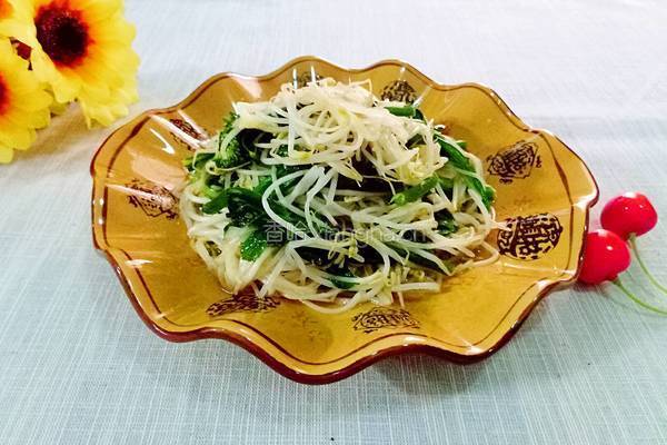 绿豆芽炒白菜苔的做法图解5