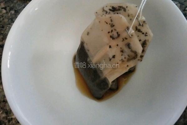 港式奶茶的做法图解4