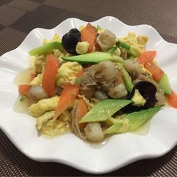 木须鲜贝的做法[图]