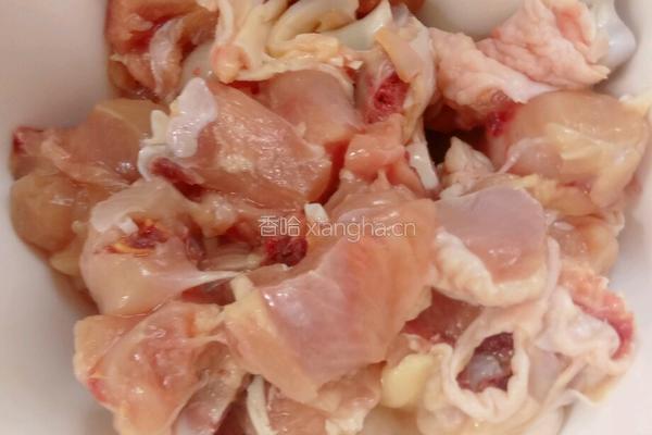 冬菇蒸鸡腿肉的做法图解1