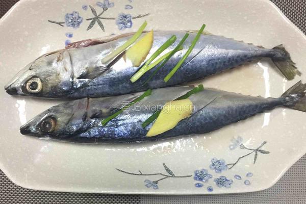 红烧青条鱼的做法图解2