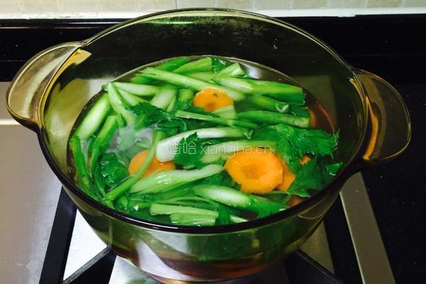 蒜香虾仁芦笋豆腐皮的做法图解8