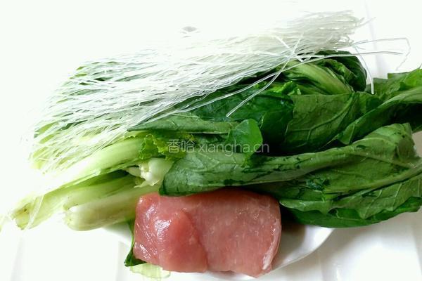 小白菜炖粉丝的做法图解1