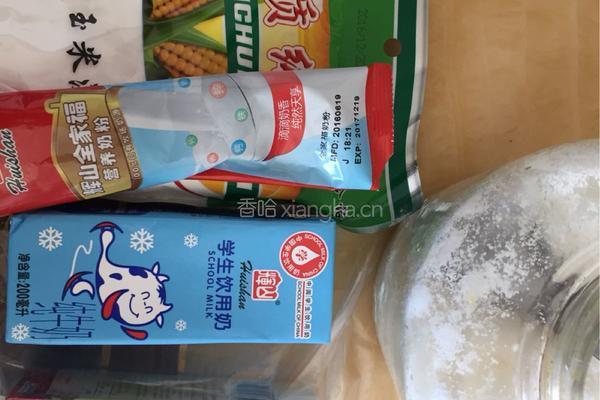 牛奶椰丝块的做法图解1