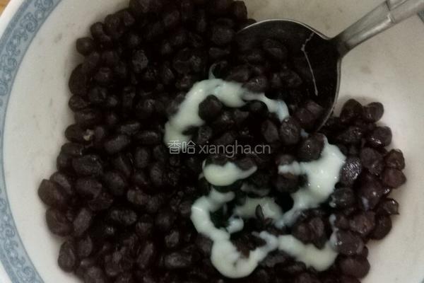玉米蜜豆包的做法图解4
