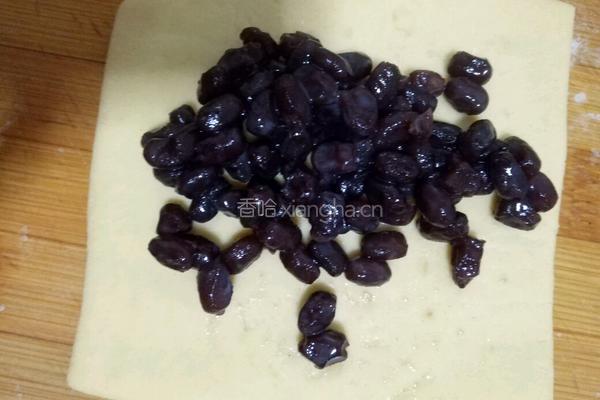玉米蜜豆包的做法图解5