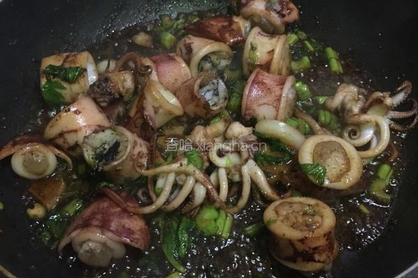 香煎美极膏鱿鱼的做法图解14