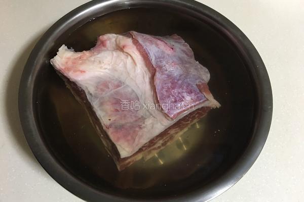 红烧牛肉块的做法图解1