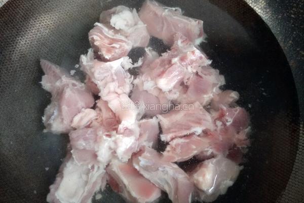 海鲜排骨饭的做法图解1