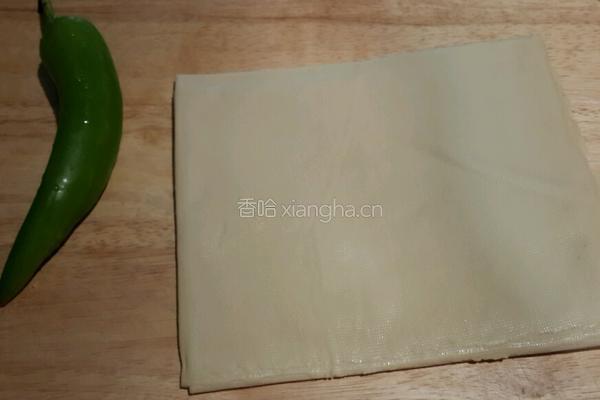 东北菜尖椒干豆腐的做法图解1