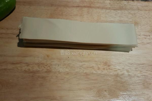 东北菜尖椒干豆腐的做法图解2