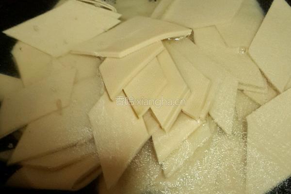 东北菜尖椒干豆腐的做法图解4