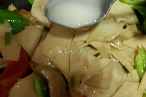 东北菜尖椒干豆腐的做法图解12