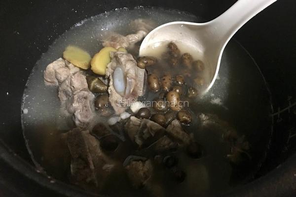 山药豆排骨汤的做法图解6
