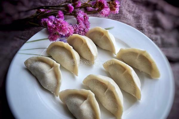 猪肉虾米白菜饺子的做法图解10
