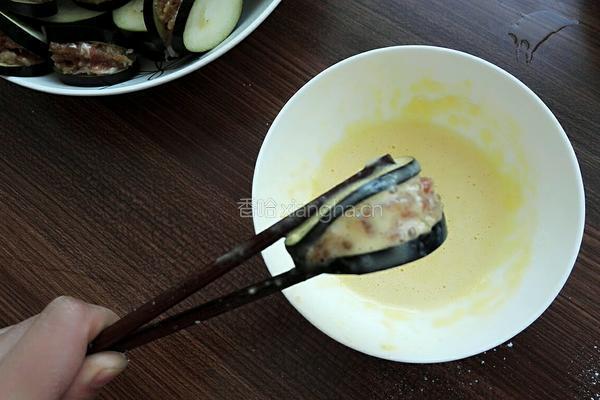 炸茄盒的做法图解8