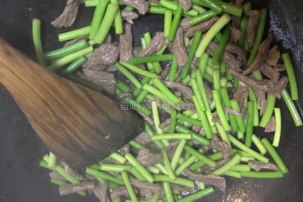 肉丝蒜苔的做法图解5
