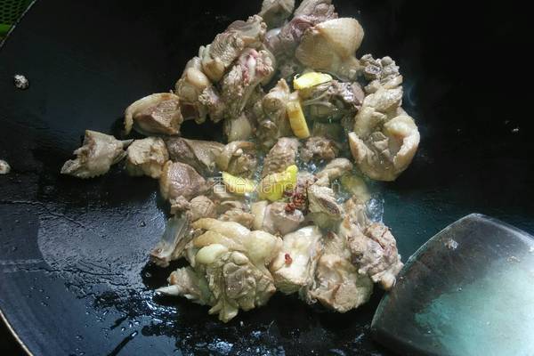 泡菜煲老鸭的做法图解6