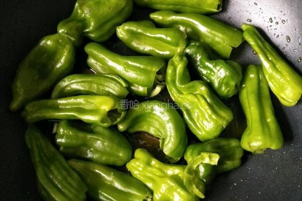 糖醋虎皮青椒的做法图解5