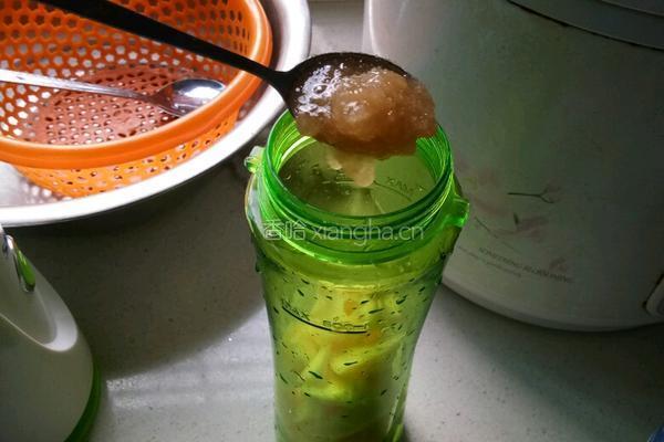 蜂蜜苹果汁的做法图解3