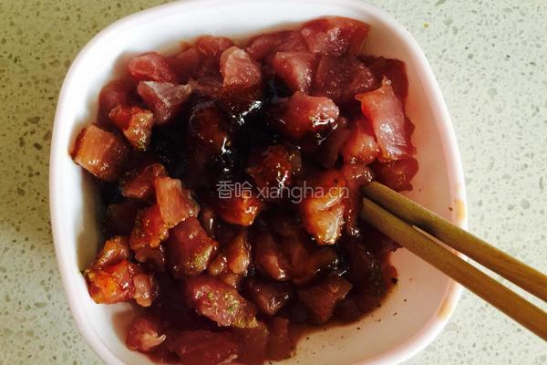 牛肉南瓜盅的做法图解3
