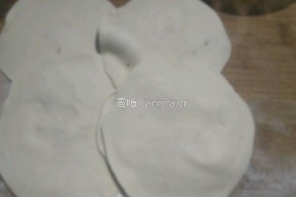 豆角猪肉馅饼的做法图解2