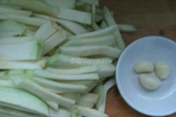 蚝油茄子的做法图解1