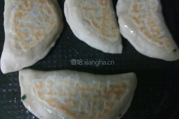 韭菜盒子的做法图解15
