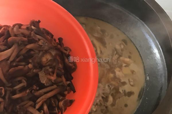 山鸡炖榛蘑的做法图解9