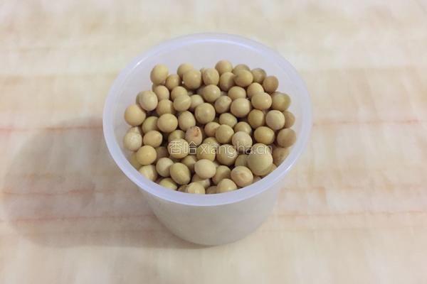 红枣豆浆的做法图解1