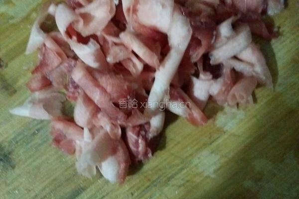 秀珍菇煮肉的做法图解2