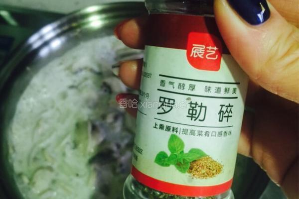 蘑菇培根白汁意面的做法图解12