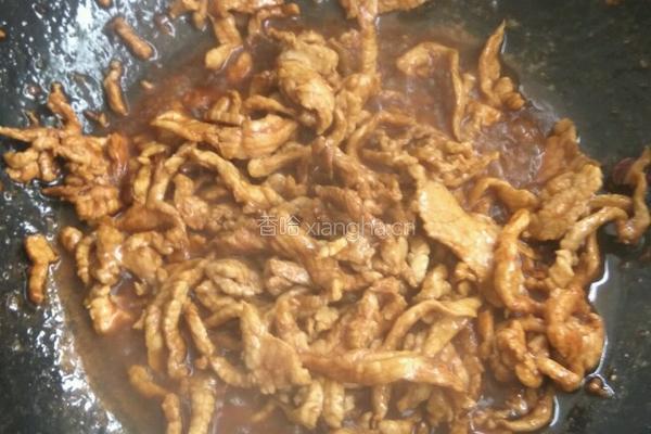 肉丝蒜苔炒饼的做法图解5