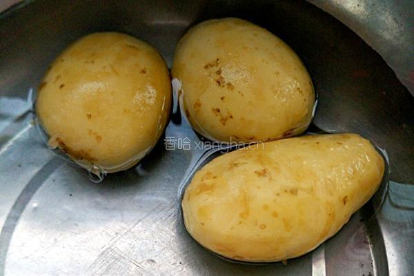 土豆块炖肉的做法图解3