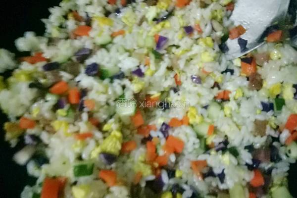 饺子蛋包饭的做法图解7
