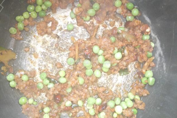 肉沫豌豆炖茄子的做法图解12